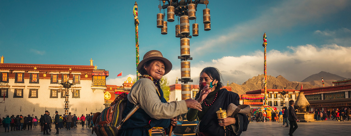8 Days Lifetime Tibet Train Tour from Shanghai