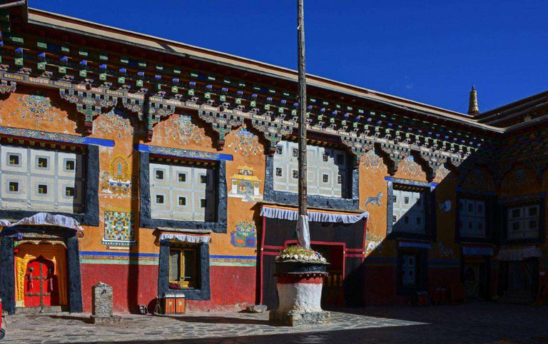 8 Days Kathmandu to Lhasa with Mount Everest Adventure