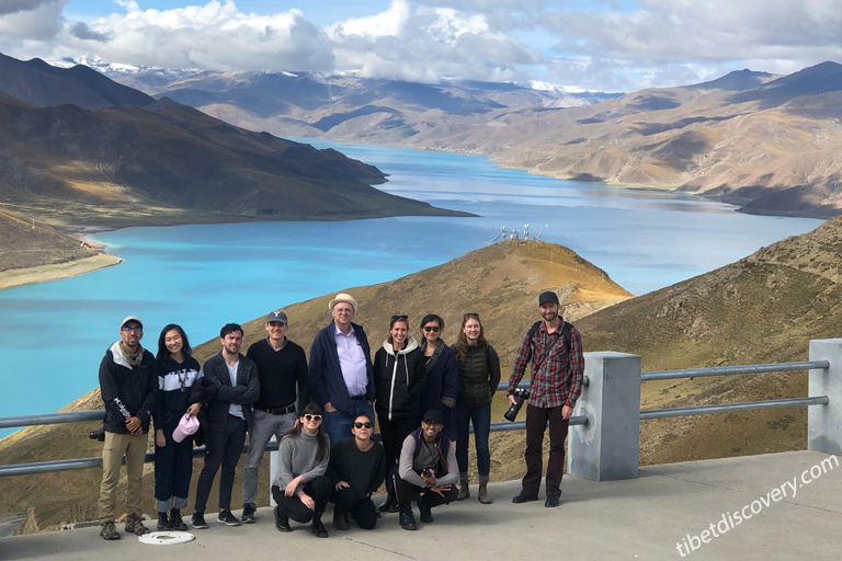 Our Guests visited Yamdrok Lake with Tibet Discovery Our Guests visited Yamdrok Lake with Tibet Discovery