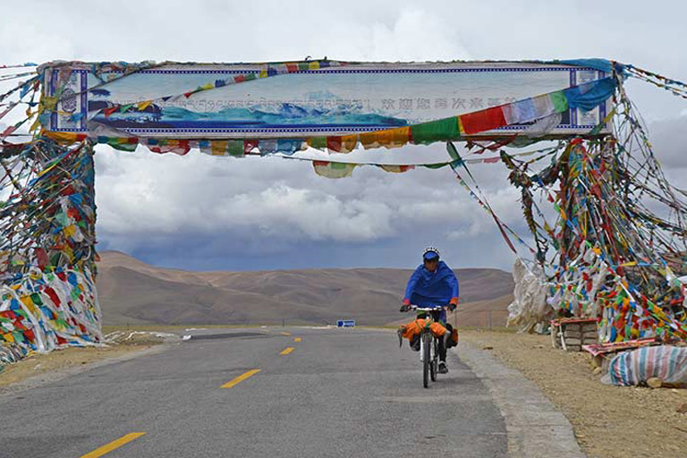 Lhasa to Kathmandu Cycle