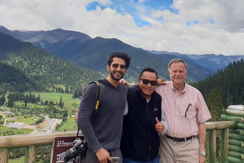 Richard and Hamad from USA Saudi & Arabia Visited Nyingchi in Tibet, tour made by Jack