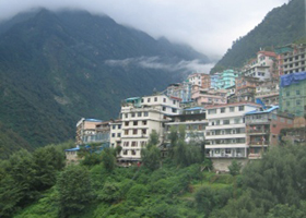 Zhangmu Hotel outside view