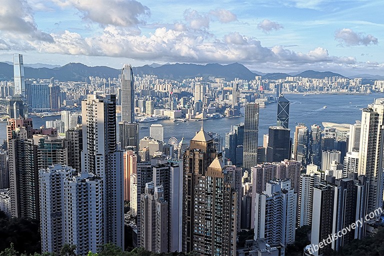 Appreciate the vista of Hong Kong from Victoria Peak Appreciate the vista of Hong Kong from Victoria Peak