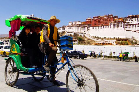 Tour Lhasa by Pedicab