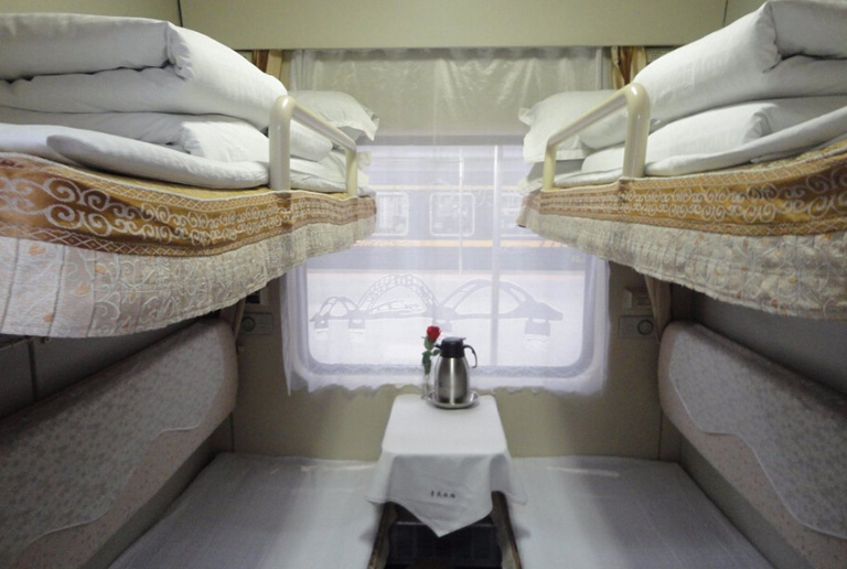Tibet Train Sleeper and Seat Types
