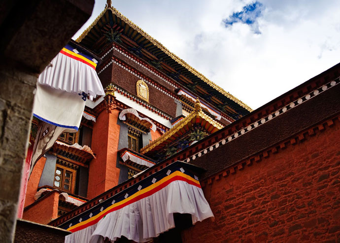 Tibet Photo - Tashilunmpo Monastery